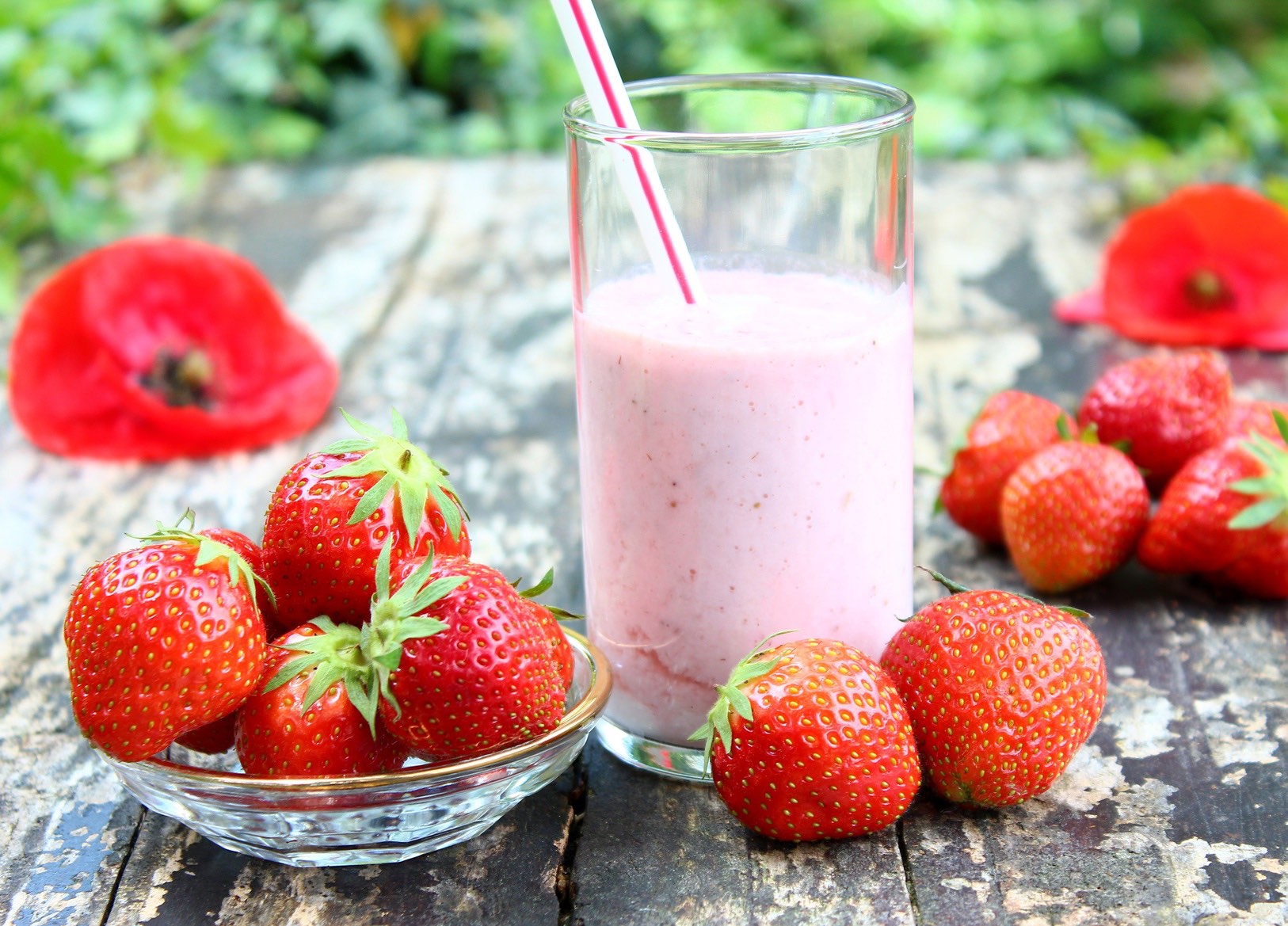 Frischer Erdbeer-Milch-Mix - Landgemachtes