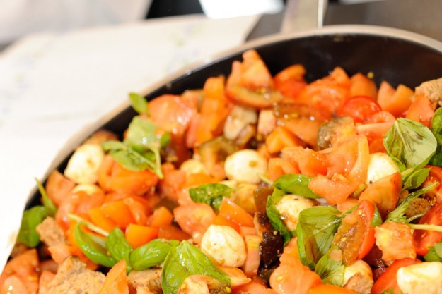 Rustikaler_Brotsalat