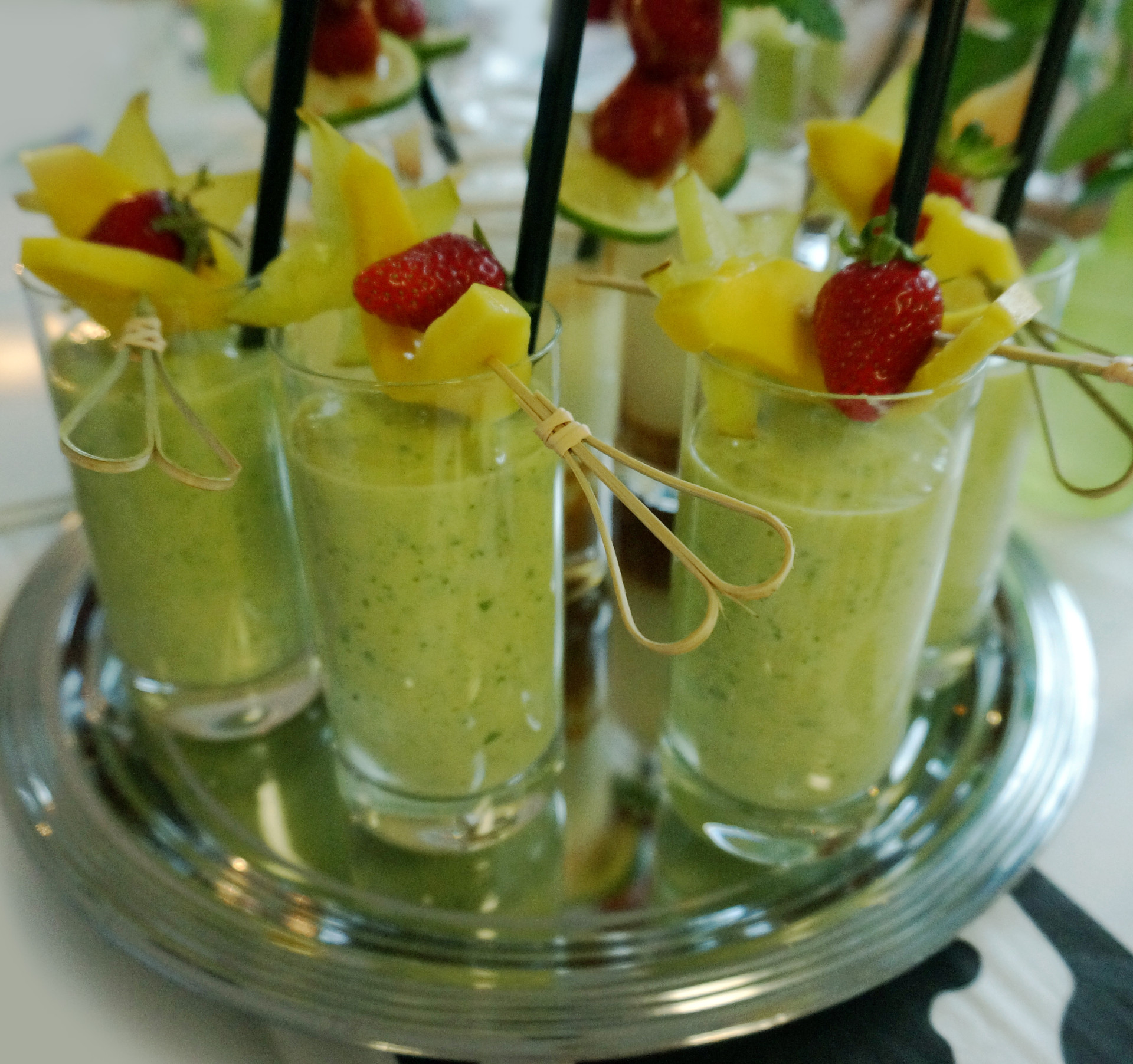 Avocado-Mango-Lassi mit Kefir - Landgemachtes