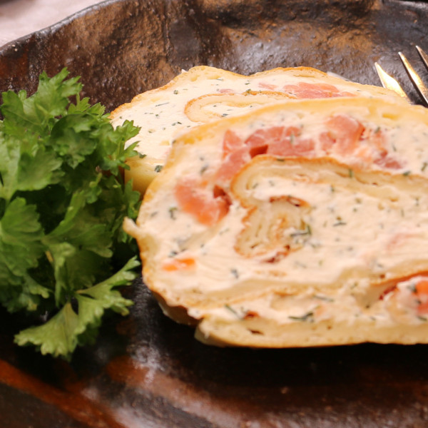 Pfannkuchenroulade_mit_Lachsfrischkaese_Kamp_Ulrike_5 Pfannkuchenroulade_mit_Lachsfrischkaese_Kamp_Ulrike_5