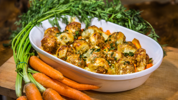 frikadellen_auf_moehren-kartoffelgratin_1