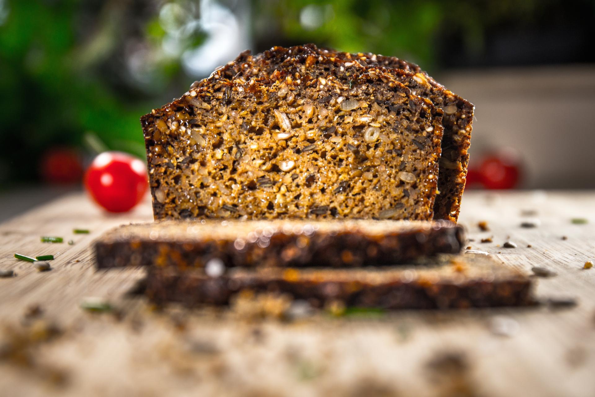 Buttermilch-Schwarzbrot - Landgemachtes