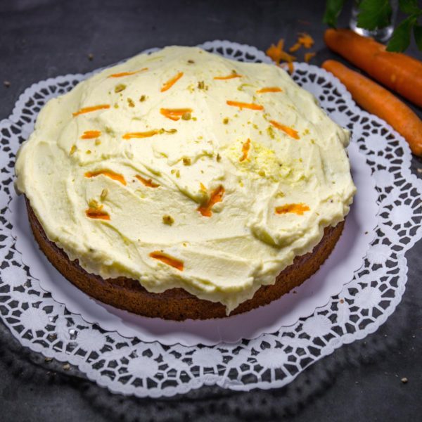 Möhrenkuchen mit Frosting