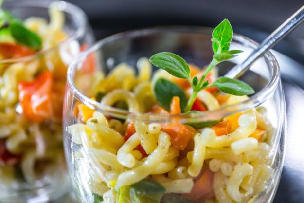 Nudelsalat_mit_Kaesesauce_Landgemachtes-56