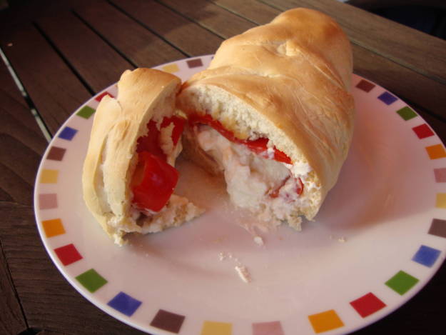 Gefüllte Paprika im Teigmantel