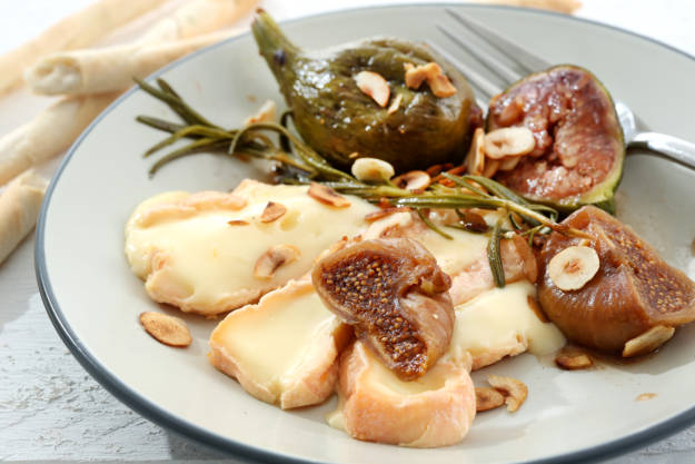Käse mit Portweinfeigen