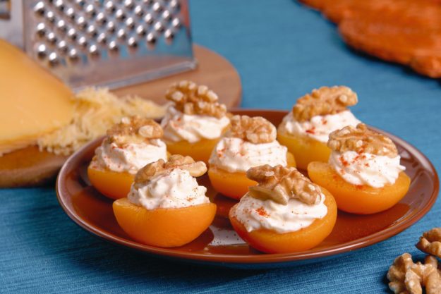 Aprikosen_mit_Kaese1