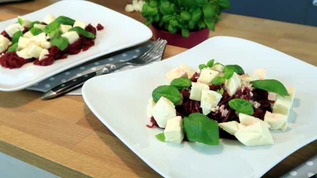 Rote-Bete-Salat-Rezept-Kaese-basilikum