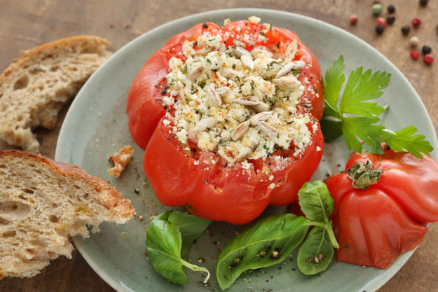 Gefüllte Tomaten mit Schafskäse