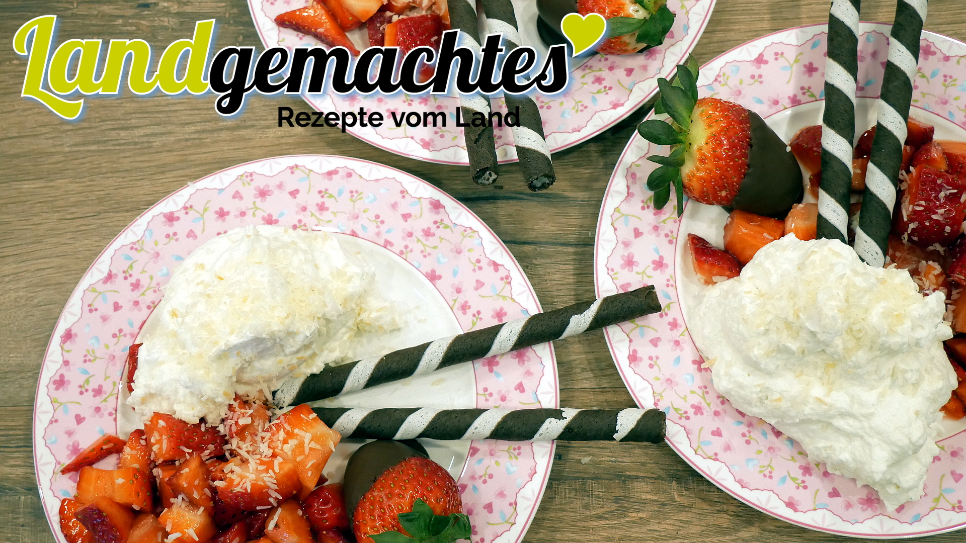 Kokos-Creme mit frischen Erdbeeren - Landgemachtes