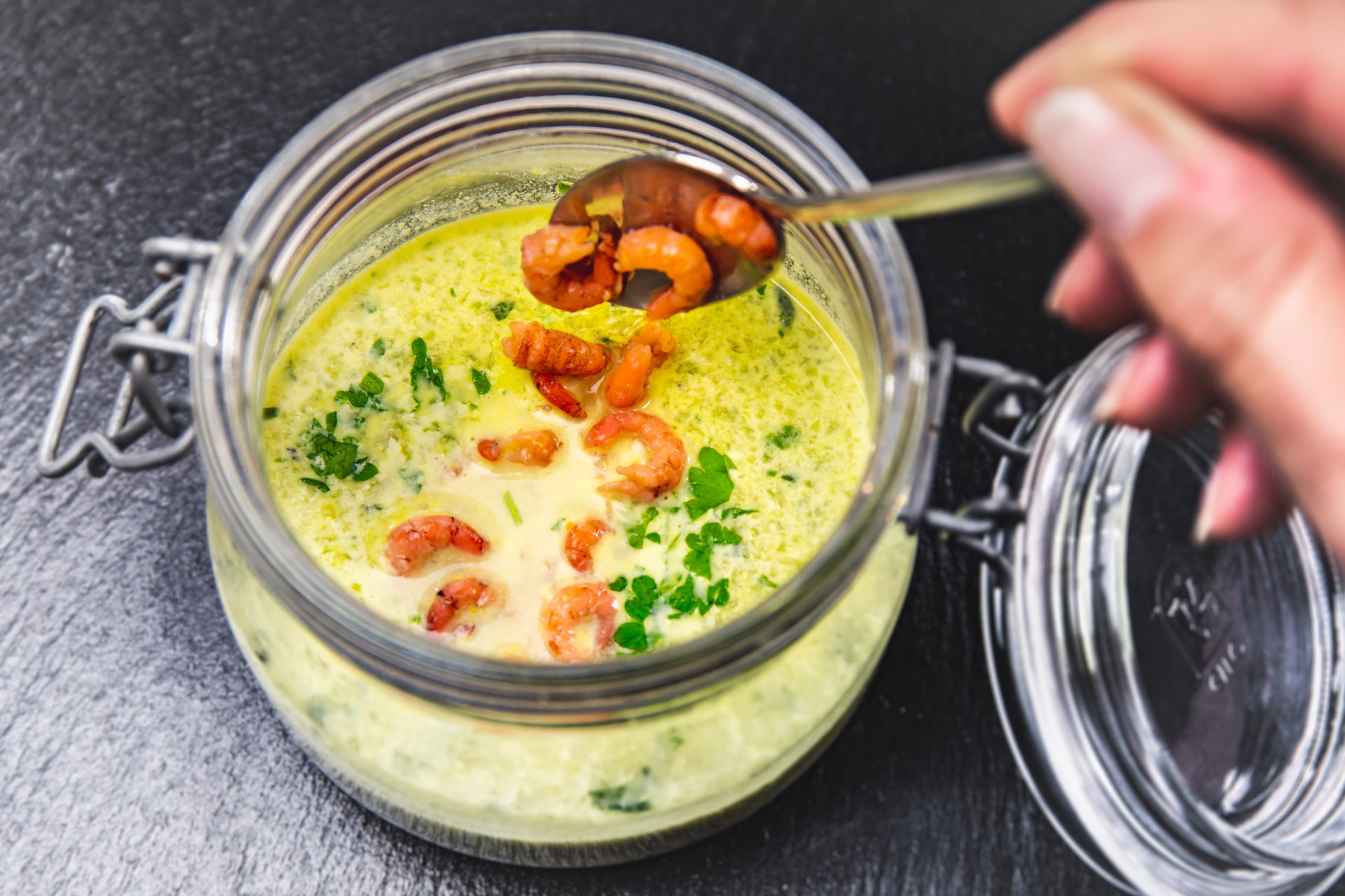 Gurkensuppe mit Krabben - Landgemachtes