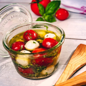 Tomate-Mozzarella_im_Glas_Landgemachtes-18 Tomate-Mozzarella im Glas