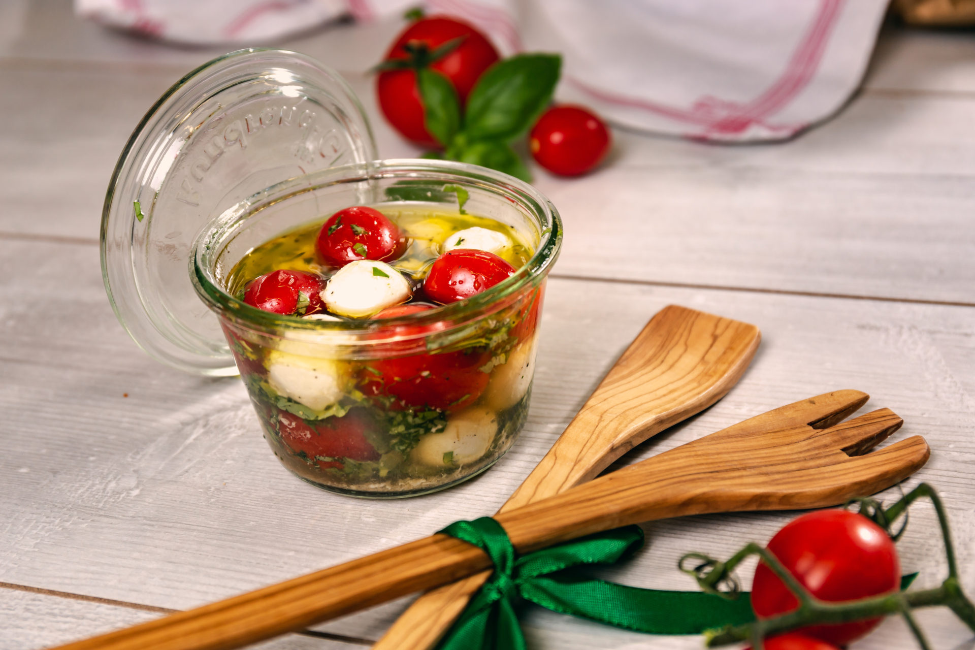 Tomate-Mozzarella im Glas - Landgemachtes