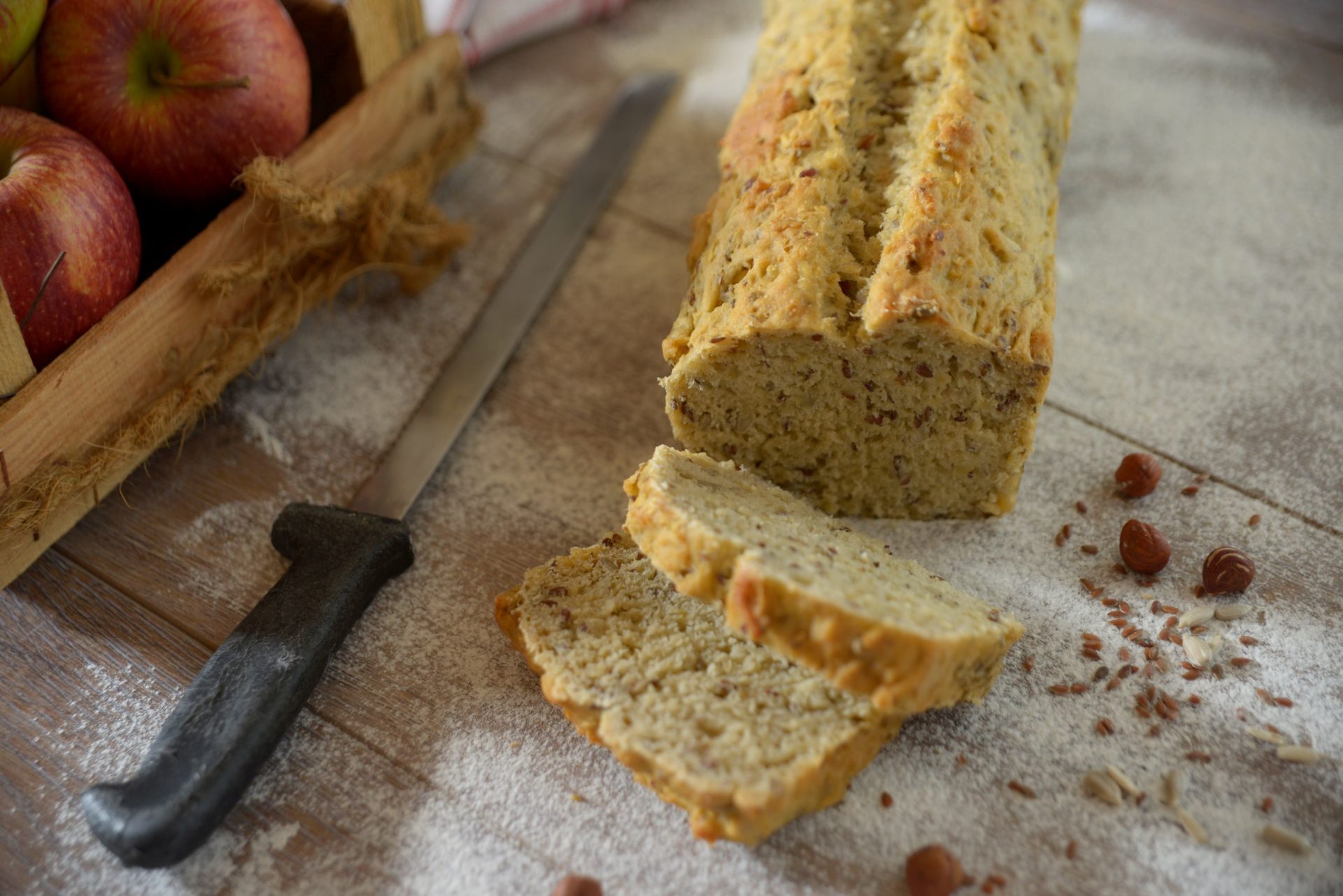 Apfel-Haselnuss-Brot - Landgemachtes