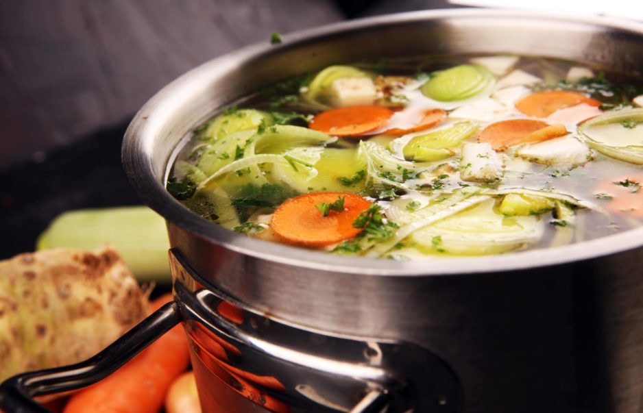 Gemüsebouillon_beats_AdobeStock_294563502-min