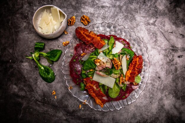 Serviervorschlag: Rote Bete Carpaccio