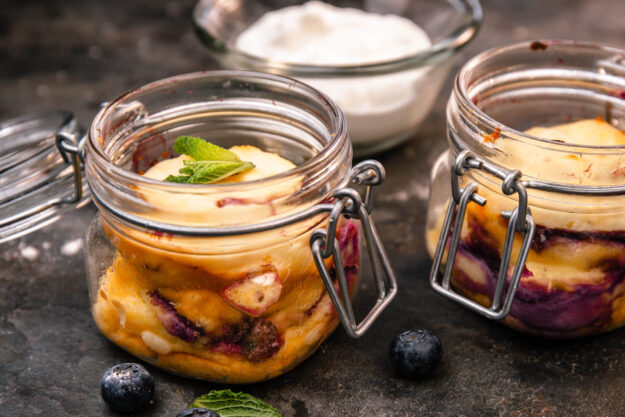 Landgemachtes_Kaesekuchen_im_Glas_02