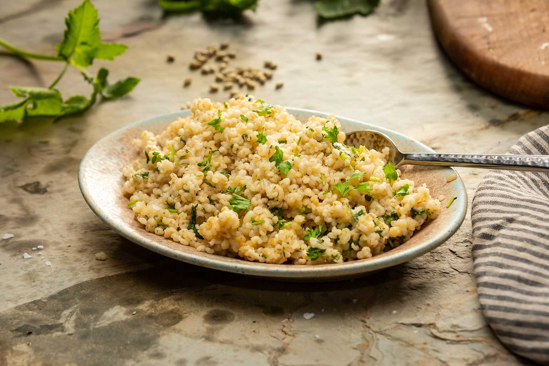Risotto aus Gerstengraupen mit Gartenkräutern - Landgemachtes