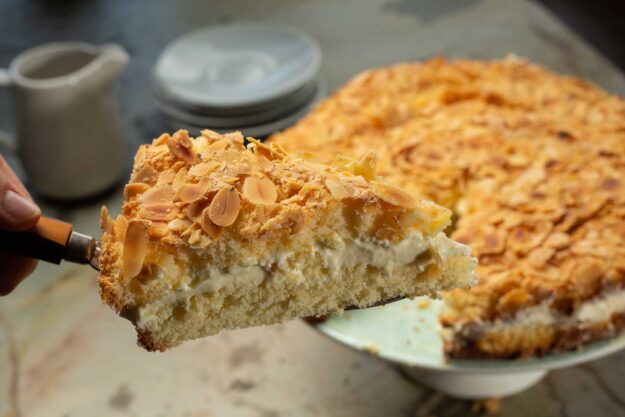 schneller_bienenstich_2 Schneller Bienenstich, Bienenstich, Butterkuchen mit Füllung