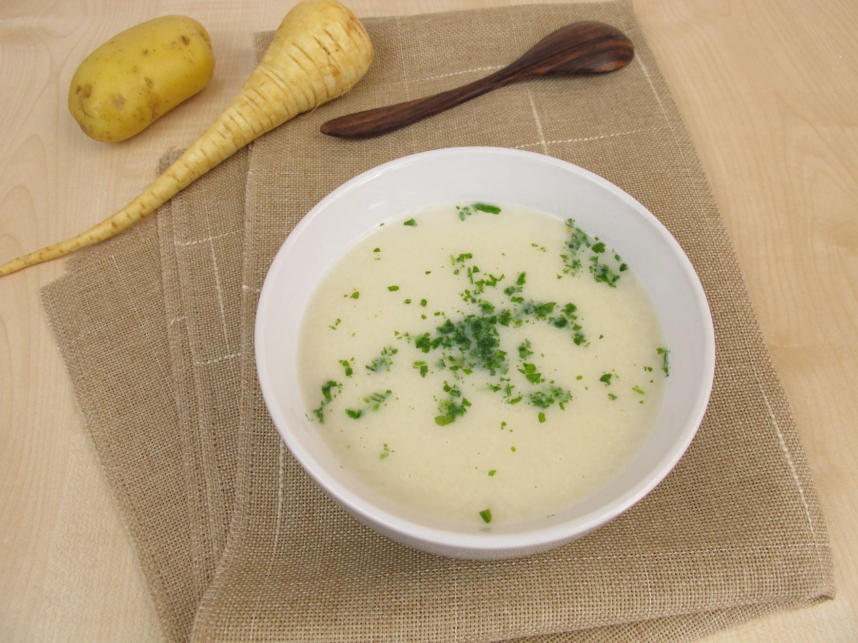 Pastinakensuppe - leckerer Tipp von Landgemachtes