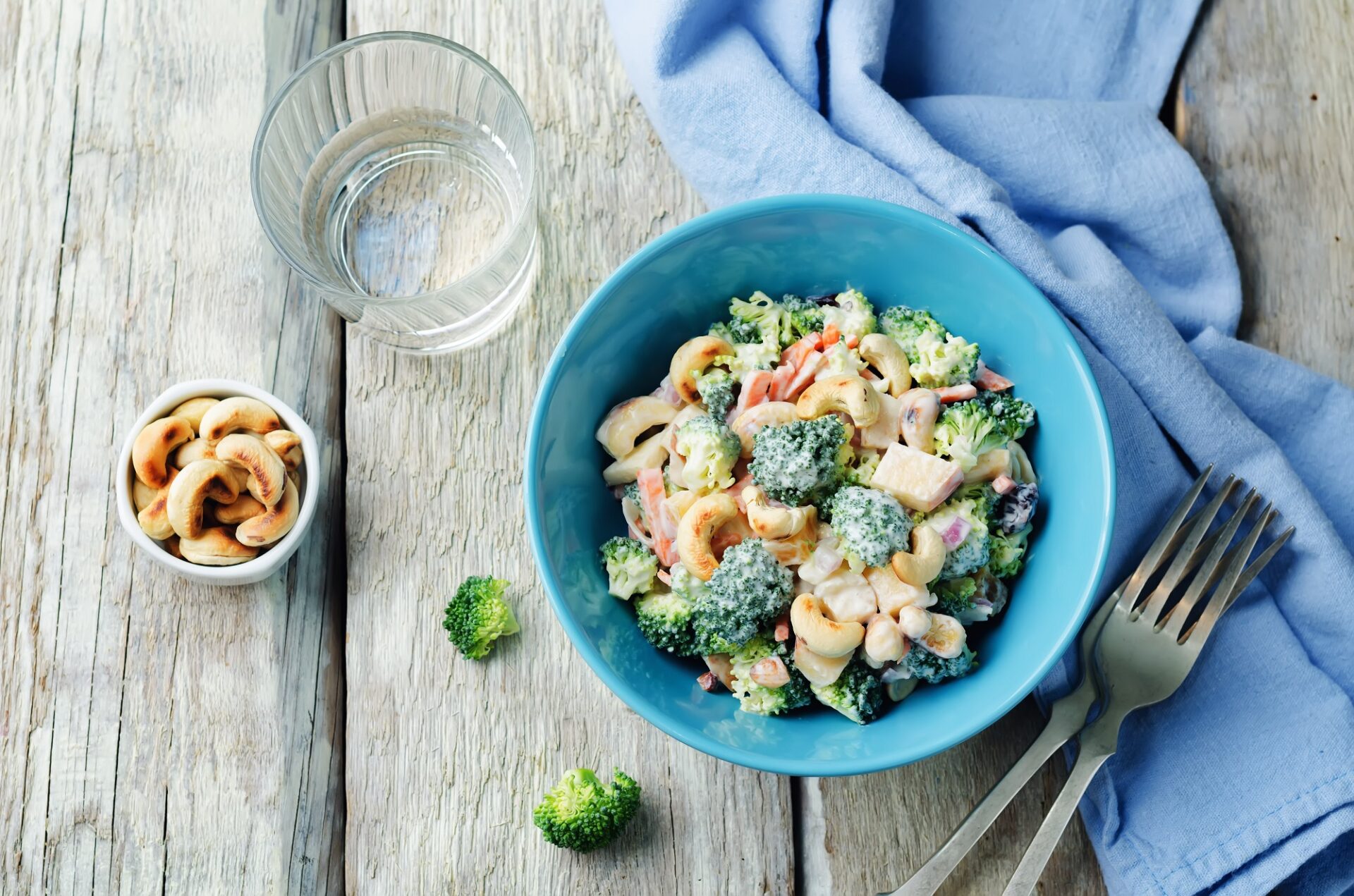 Brokkolisalat mit Joghurtdressing - Landgemachtes