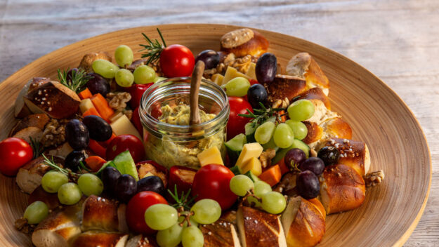 Laugenkranz mit Käse Laugenkranz