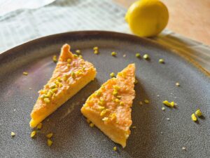 Zitronentarte mit Schlagsahne