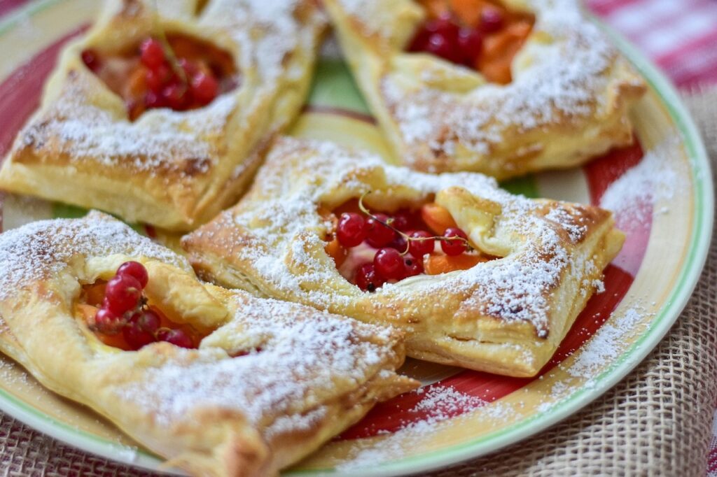 Blätterteig-Pudding-Stangen Blätterteig-Pudding-Stangen