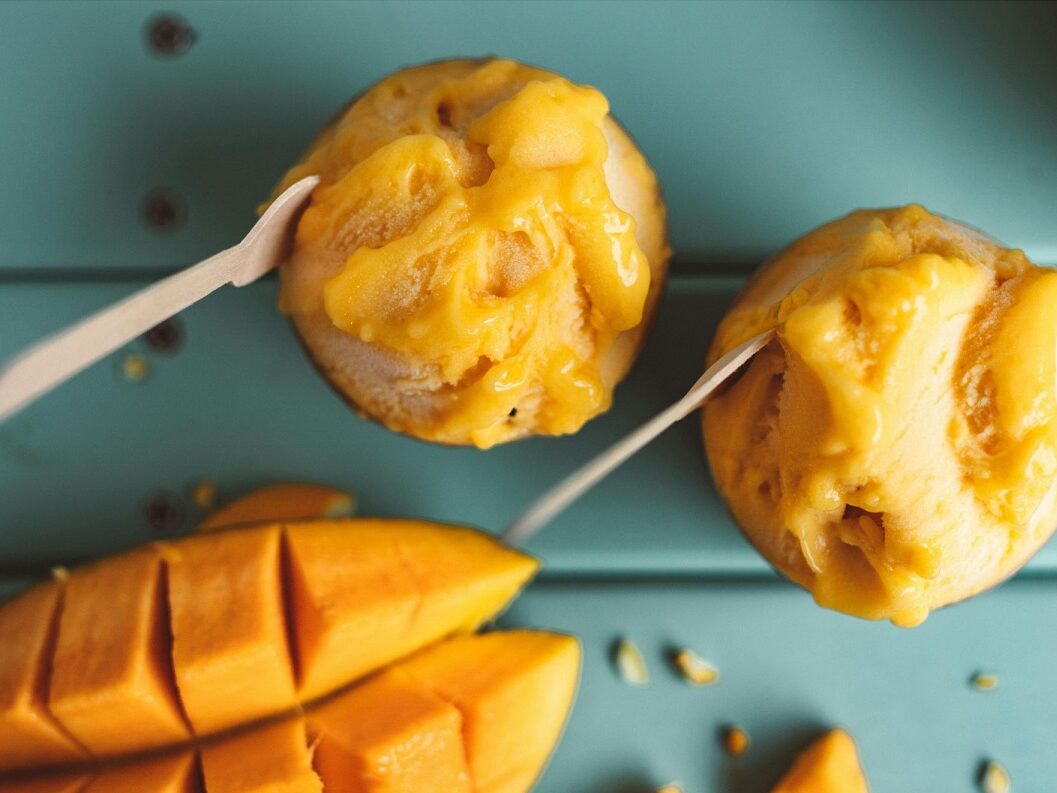 Mango-Eis mit Kondensmilch Mango-Eis mit Kondensmilch