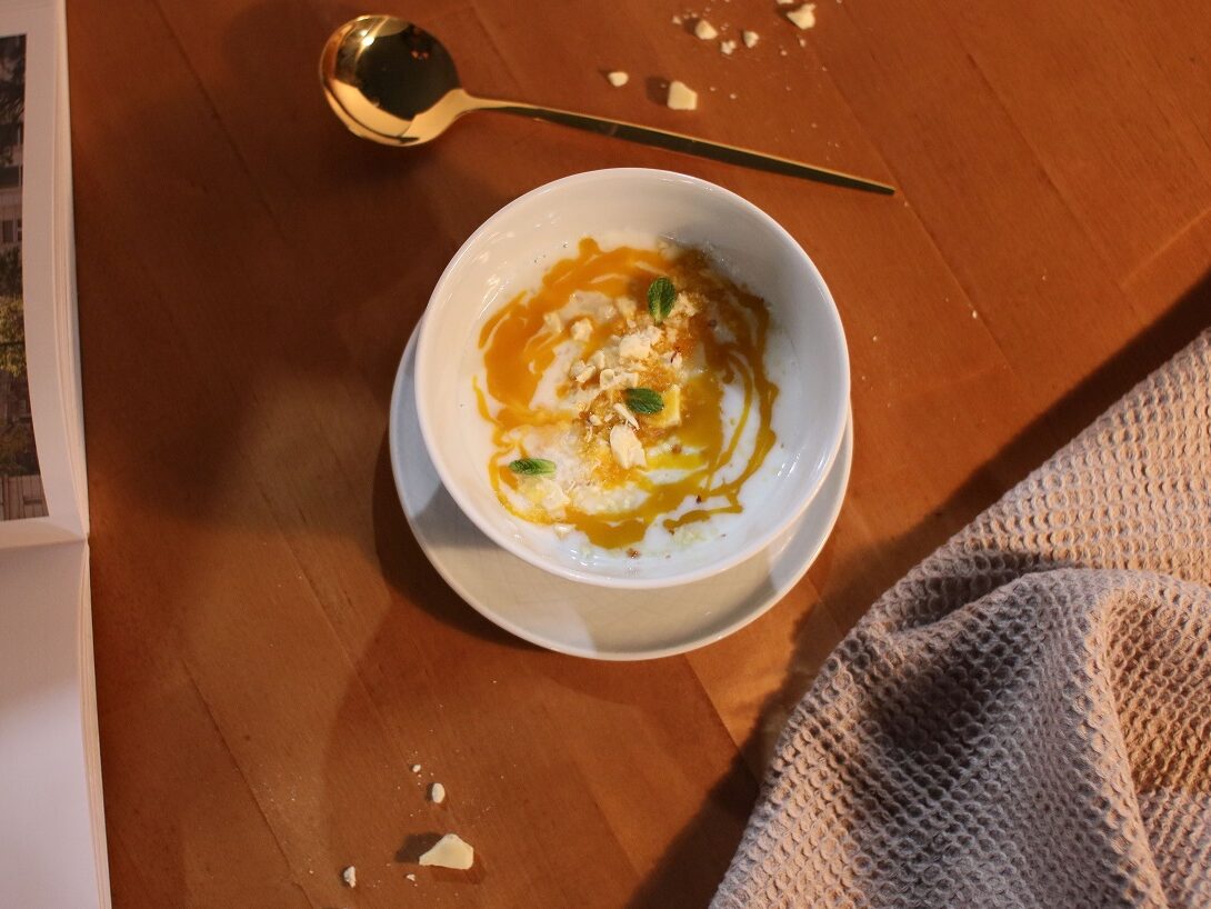 Bananenquark mit Ingwersirup