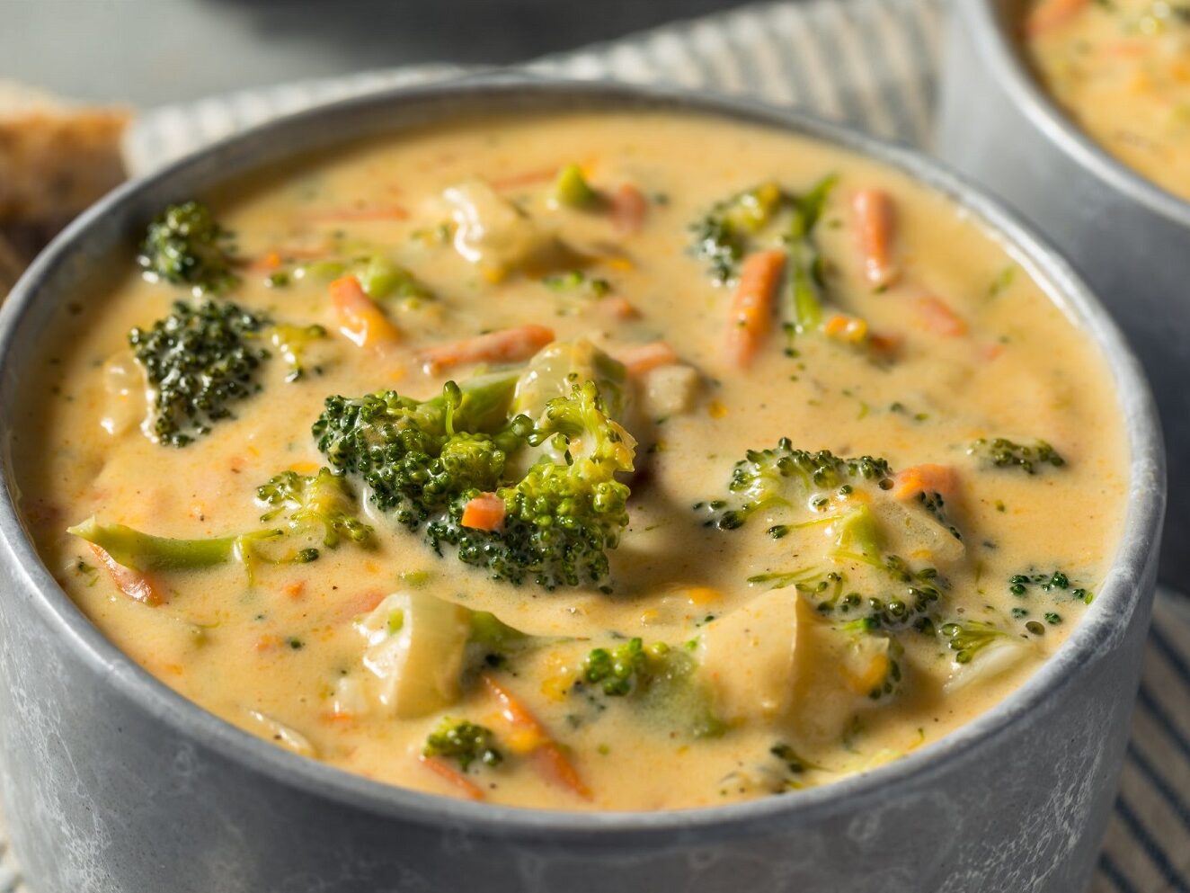 Brokkoli-Käse-Suppe